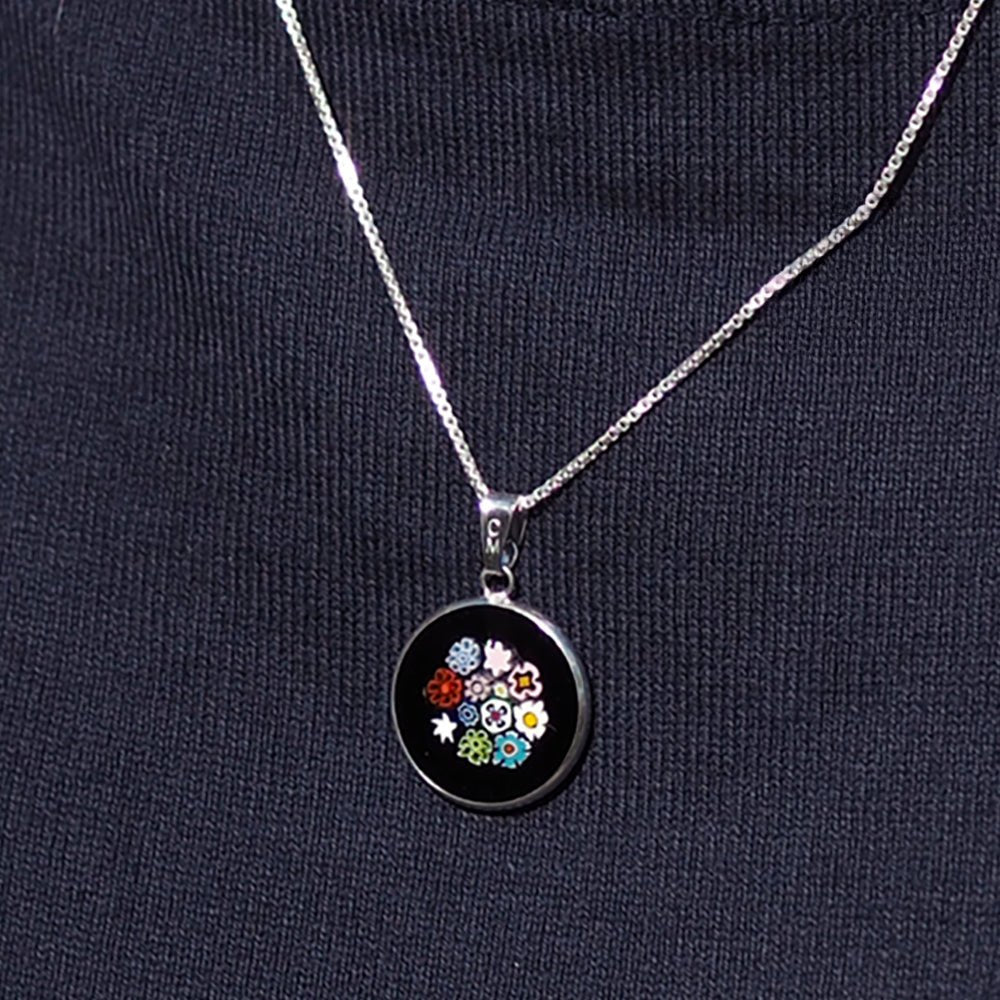 Bouquet in Bloom 黑色吊墜頸鏈 - 18mm - 吊墜頸鏈