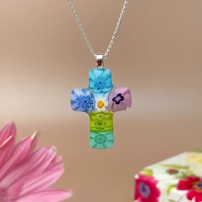 Cross in Bloom 十字架吊墜頸鏈